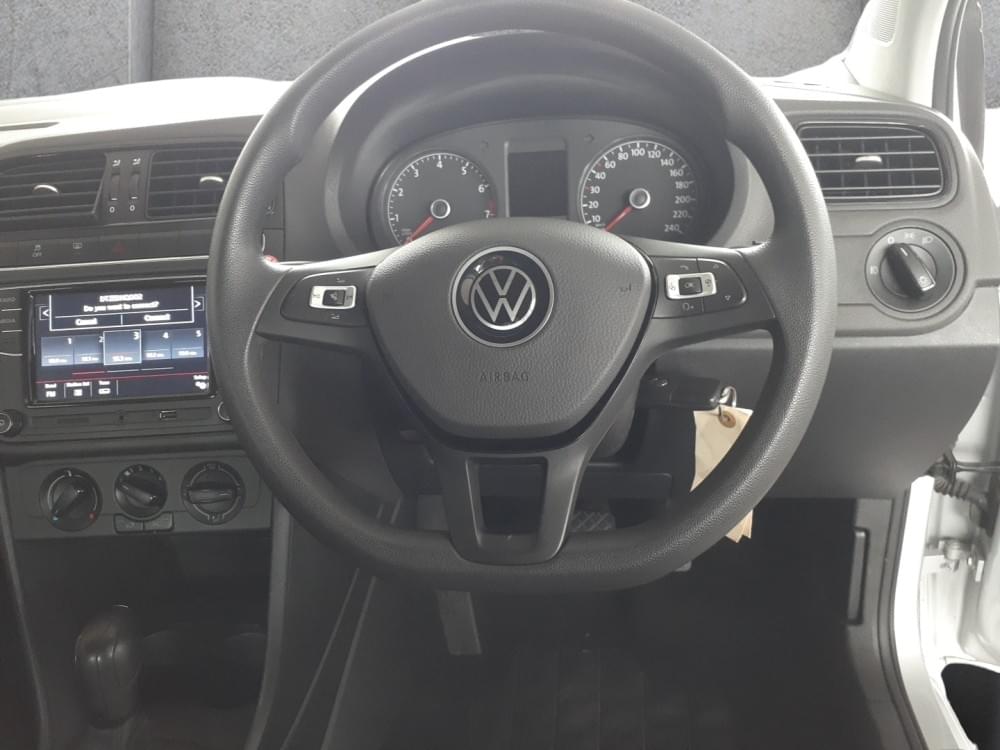 Volkswagen Polo Vivo Hatch 1.6 Comfortline Tiptronic