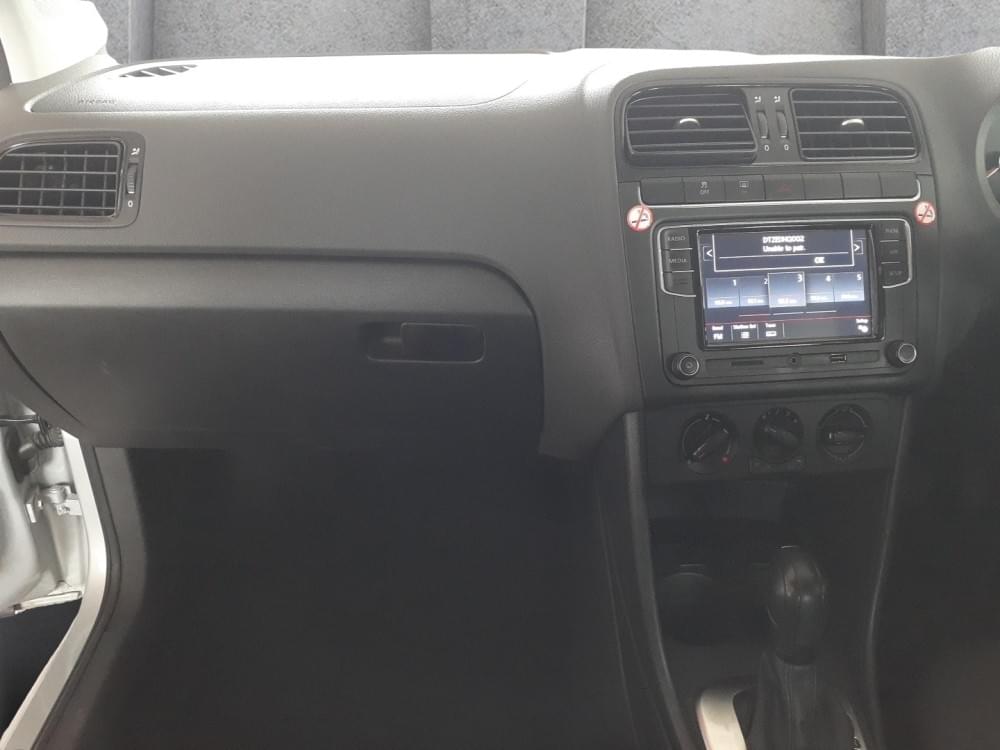 Volkswagen Polo Vivo Hatch 1.6 Comfortline Tiptronic