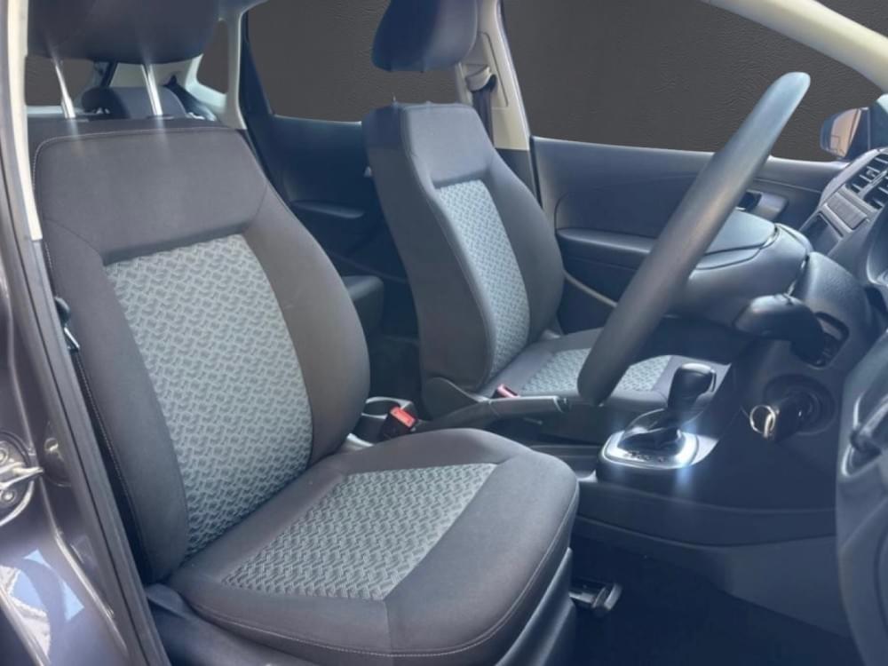 Volkswagen Polo Vivo Hatch 1.6 Life Tipt