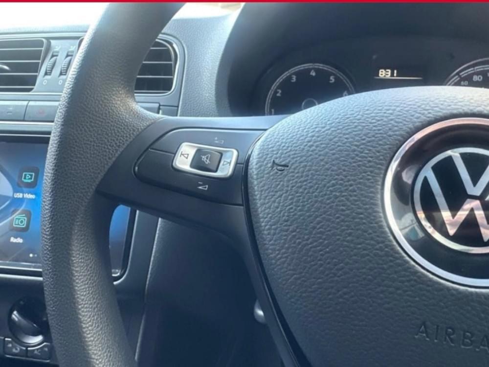 Volkswagen Polo Vivo Hatch 1.6 Life Tipt