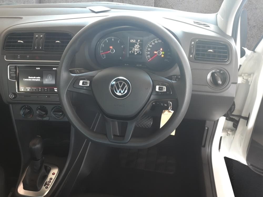 Volkswagen Polo Vivo Hatch 1.6 Comfortline Tiptronic