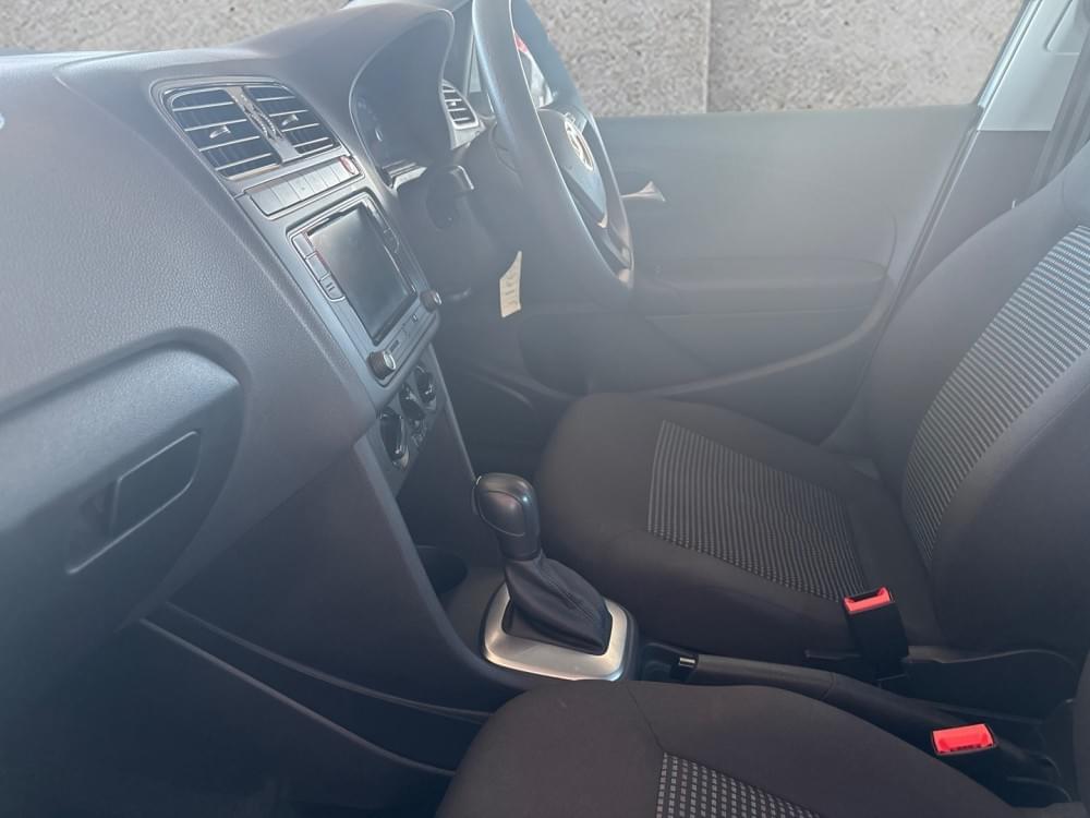 Volkswagen Polo Vivo Hatch 1.6 Comfortline Tiptronic