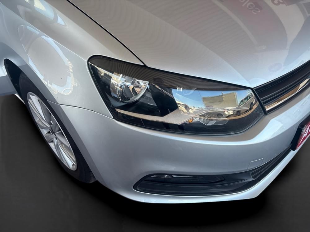 Volkswagen Polo Vivo Hatch 1.6 Comfortline Tiptronic