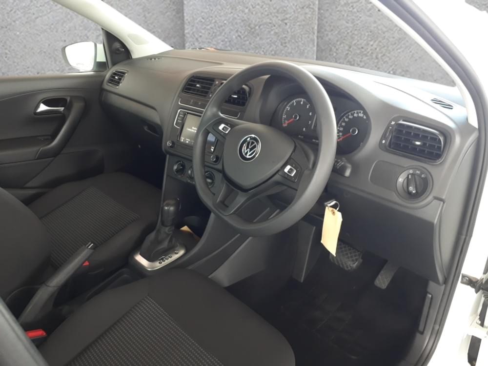 Volkswagen Polo Vivo Hatch 1.6 Comfortline Tiptronic