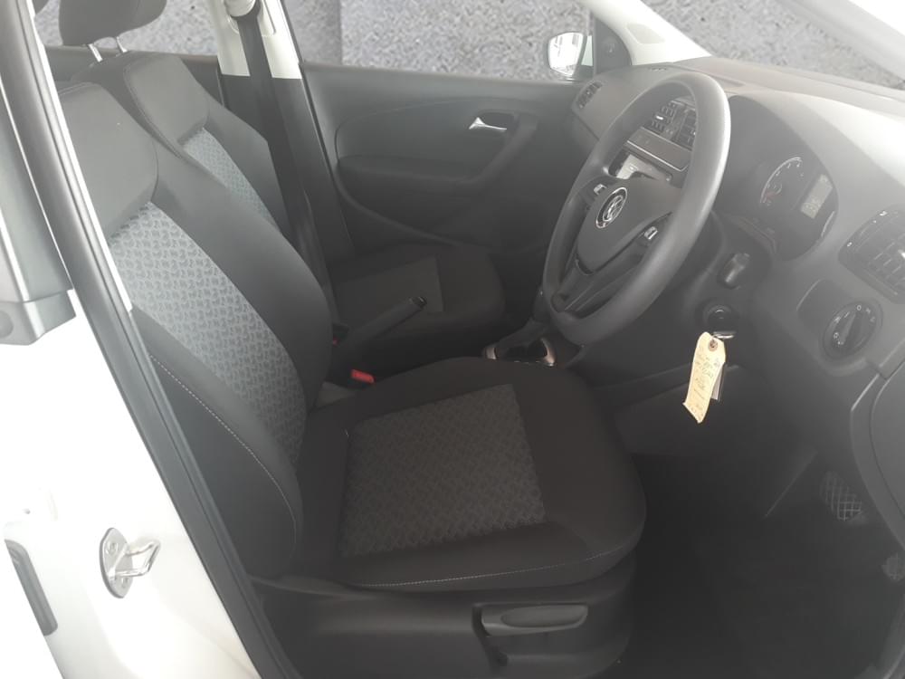 Volkswagen Polo Vivo Hatch 1.6 Life Tipt