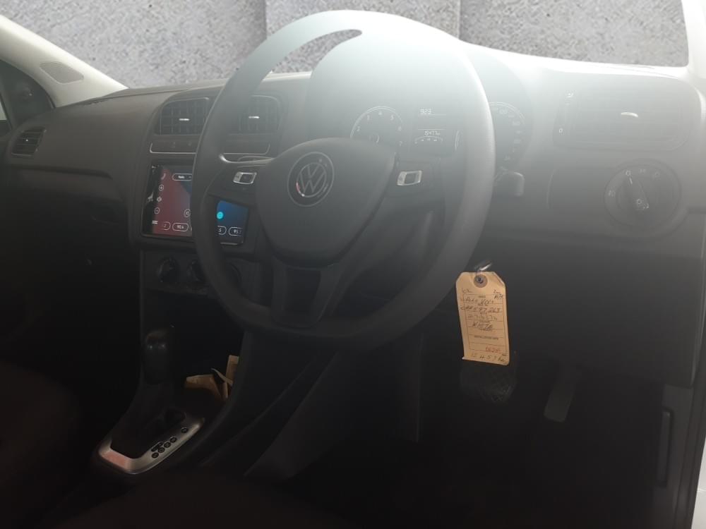 Volkswagen Polo Vivo Hatch 1.6 Life Tipt