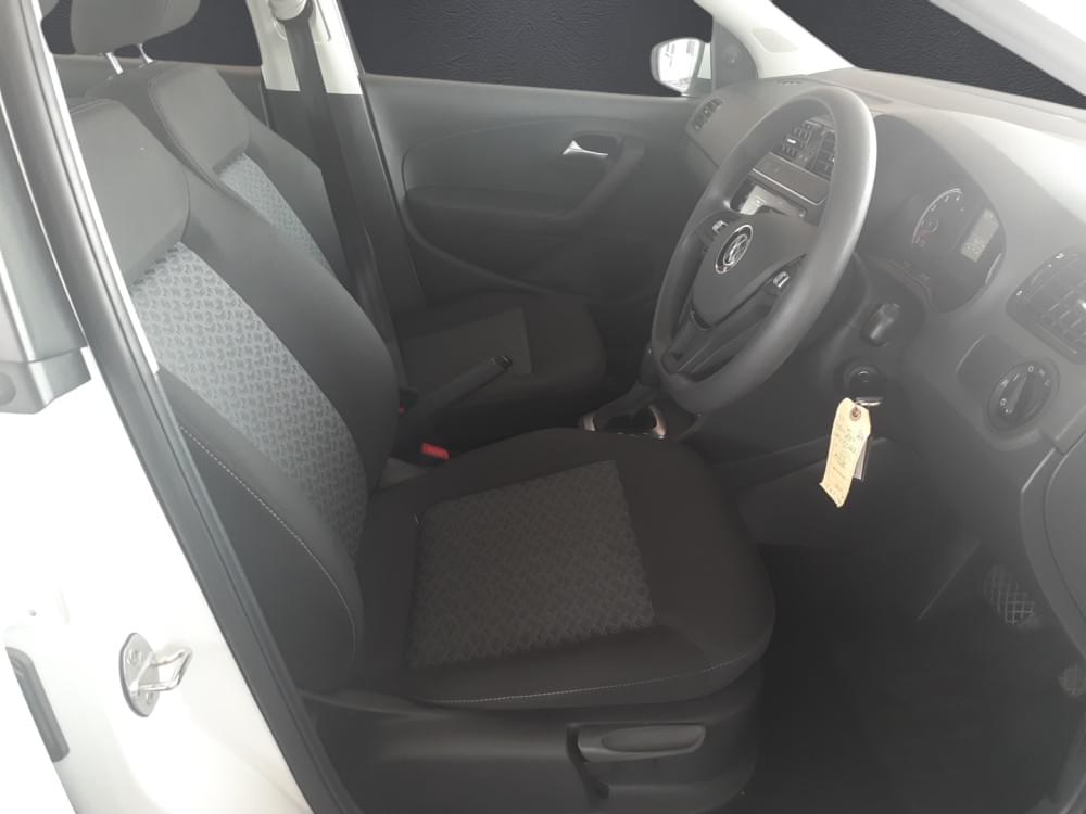 Volkswagen N/A 1.6 Life Tipt