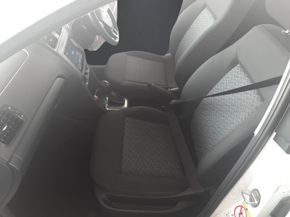 Volkswagen N/A 1.6 Life Tipt