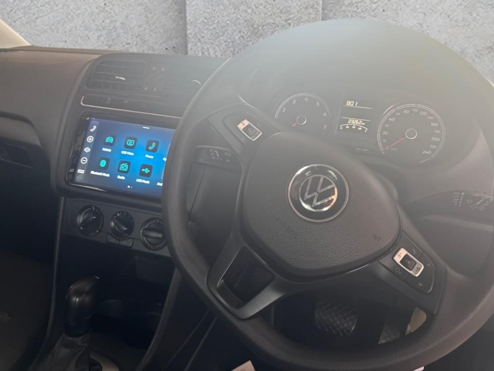 Volkswagen Polo Vivo Hatch 1.6 Life Tipt