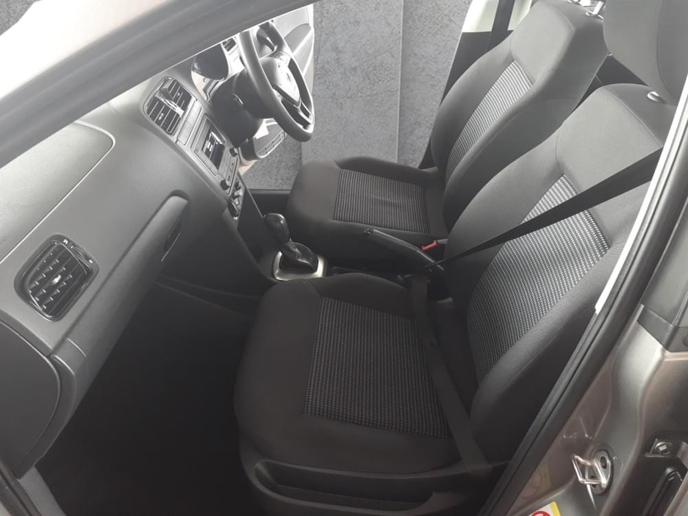 Volkswagen Polo Vivo Hatch 1.6 Comfortline Tiptronic