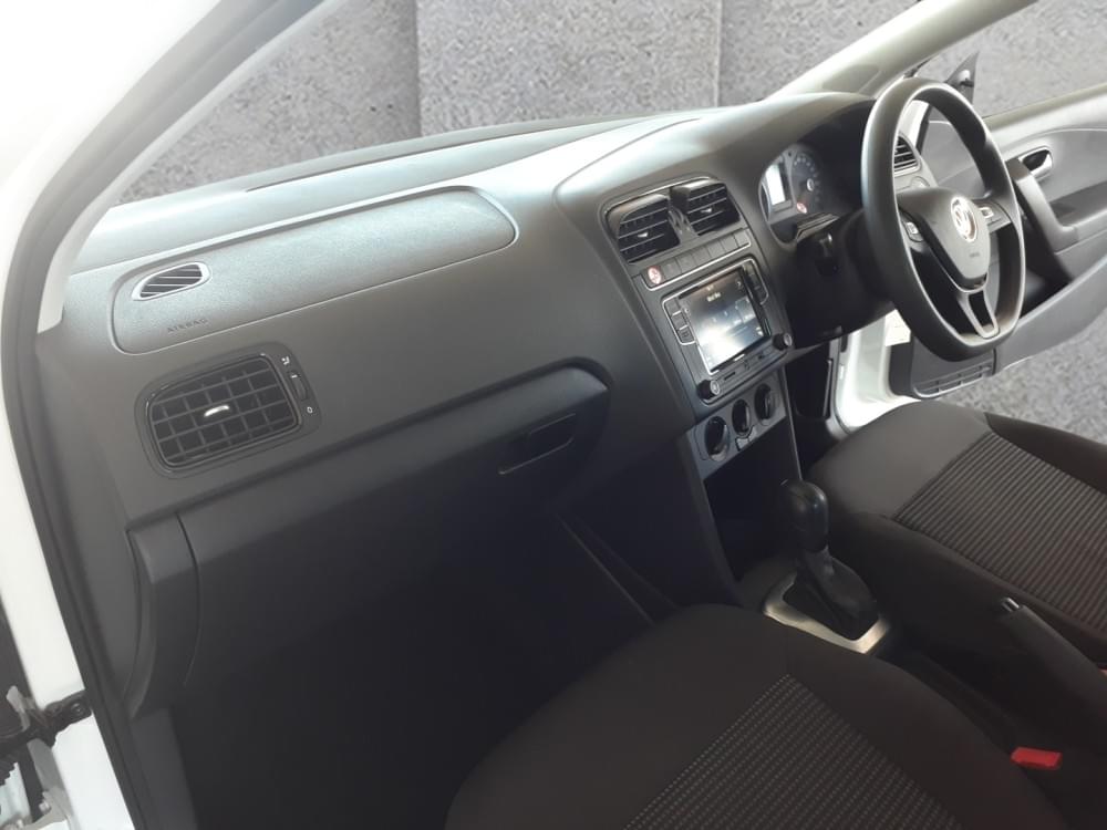 Volkswagen Polo Vivo Hatch 1.6 Comfortline Tiptronic