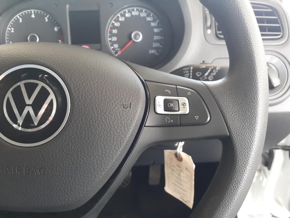 Volkswagen Polo Vivo Hatch 1.6 Comfortline Tiptronic
