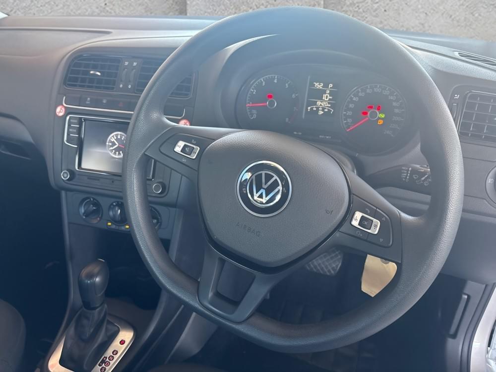 Volkswagen Polo Vivo Hatch 1.6 Comfortline Tiptronic