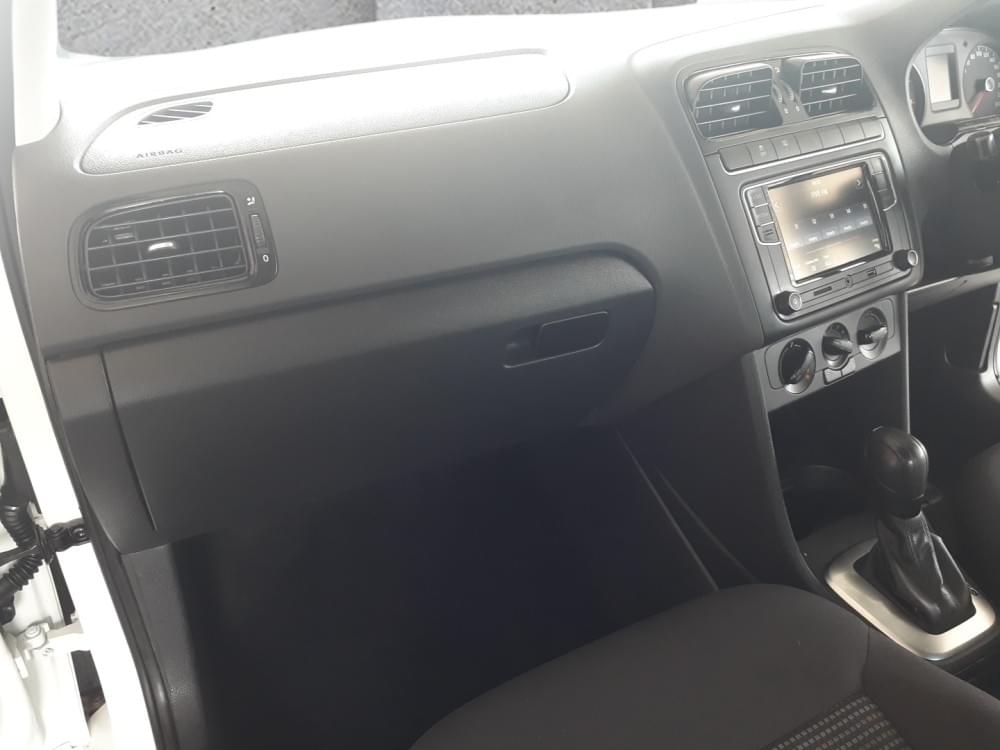 Volkswagen Polo Vivo Hatch 1.6 Comfortline Tiptronic