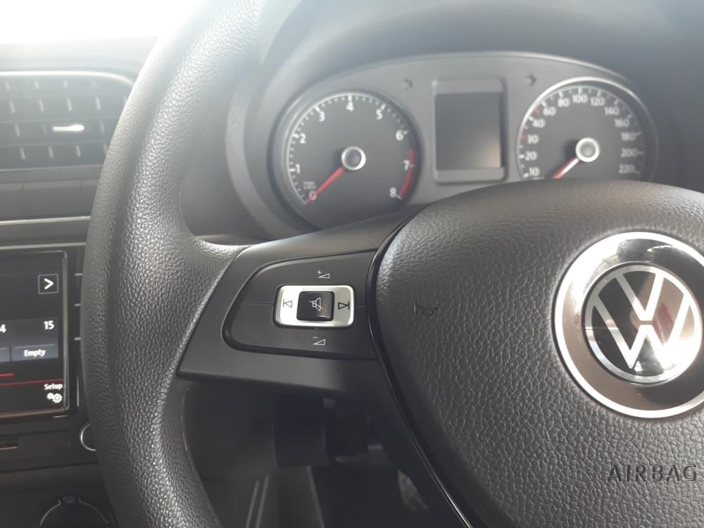 Volkswagen Polo Vivo Hatch 1.6 Comfortline Tiptronic