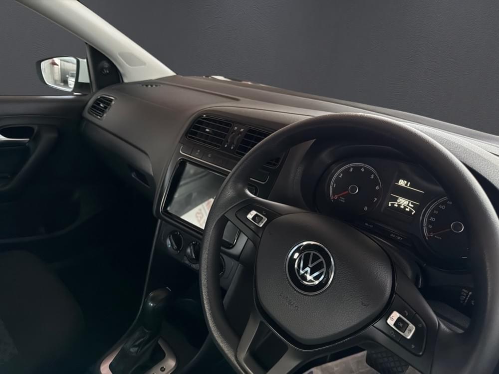 Volkswagen Polo Vivo Hatch 1.6 Life Tipt