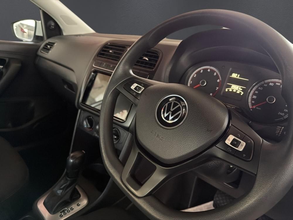 Volkswagen Polo Vivo Hatch 1.6 Life Tipt