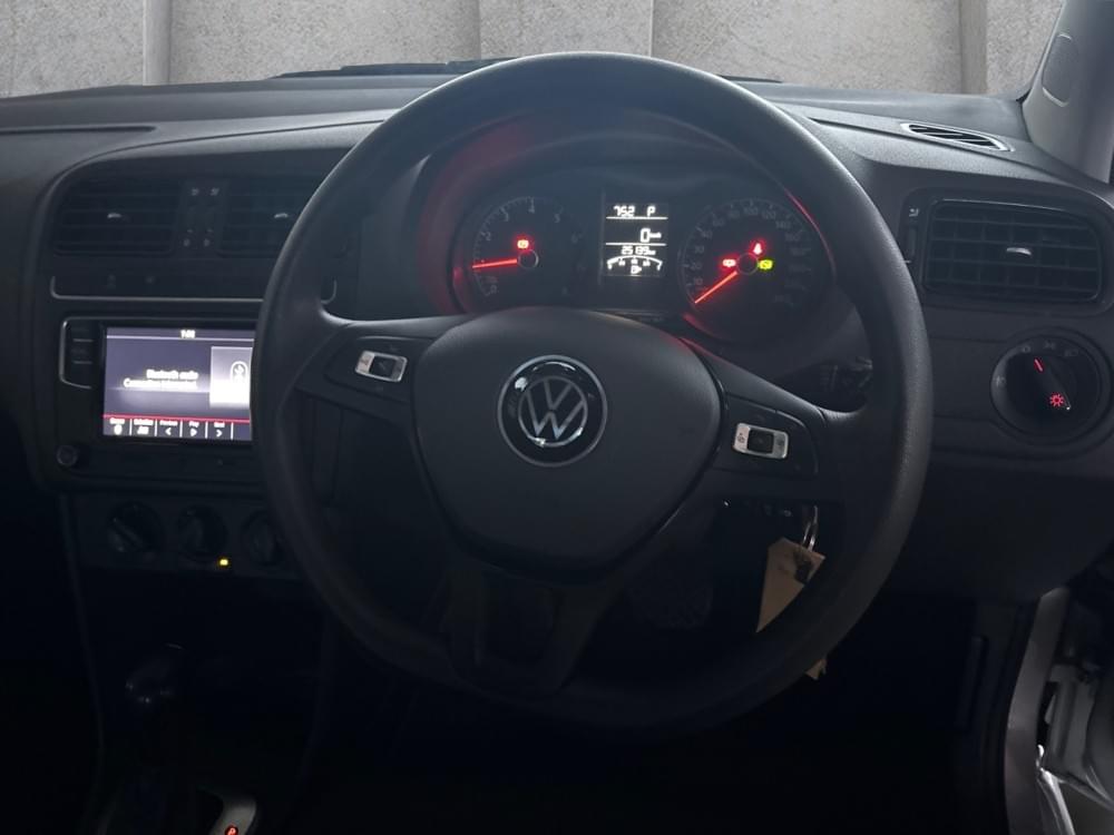 Volkswagen Polo Vivo Hatch 1.6 Comfortline Tiptronic