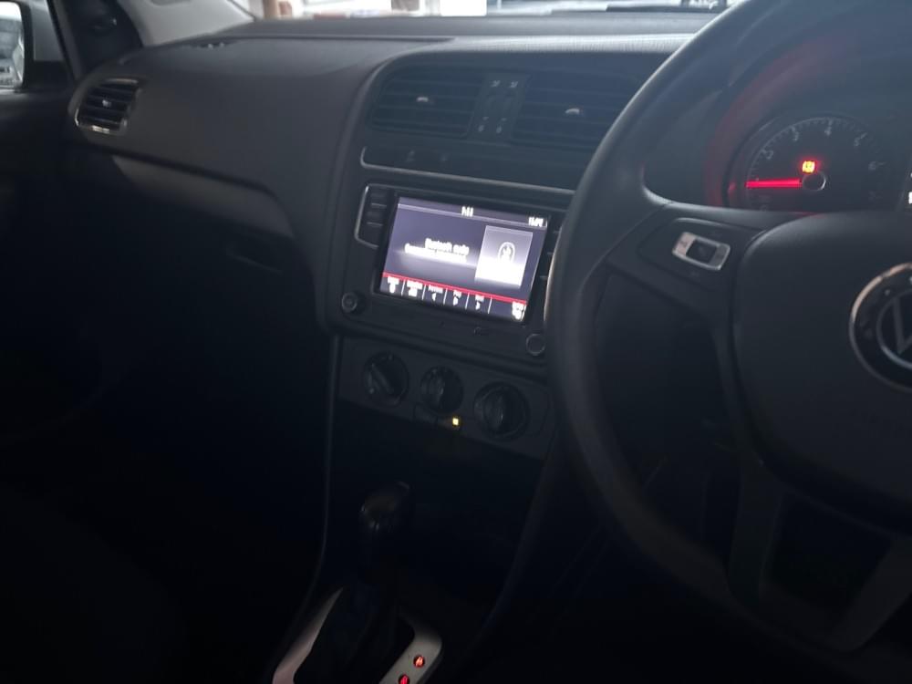 Volkswagen Polo Vivo Hatch 1.6 Comfortline Tiptronic
