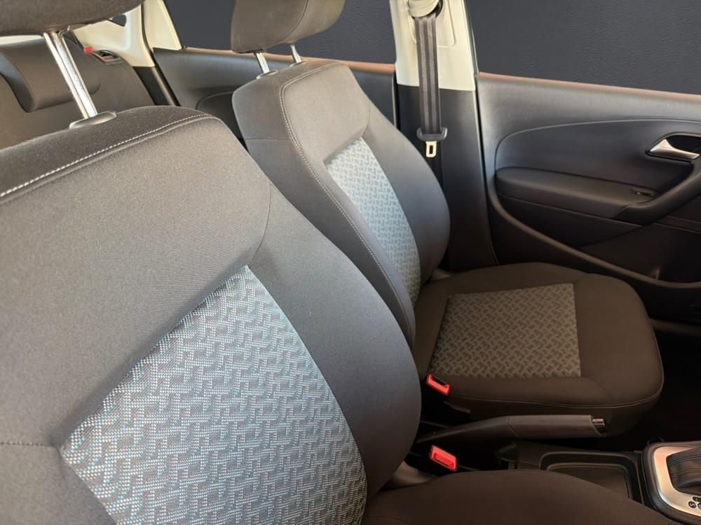 Volkswagen Polo Vivo Hatch 1.6 Life Tipt
