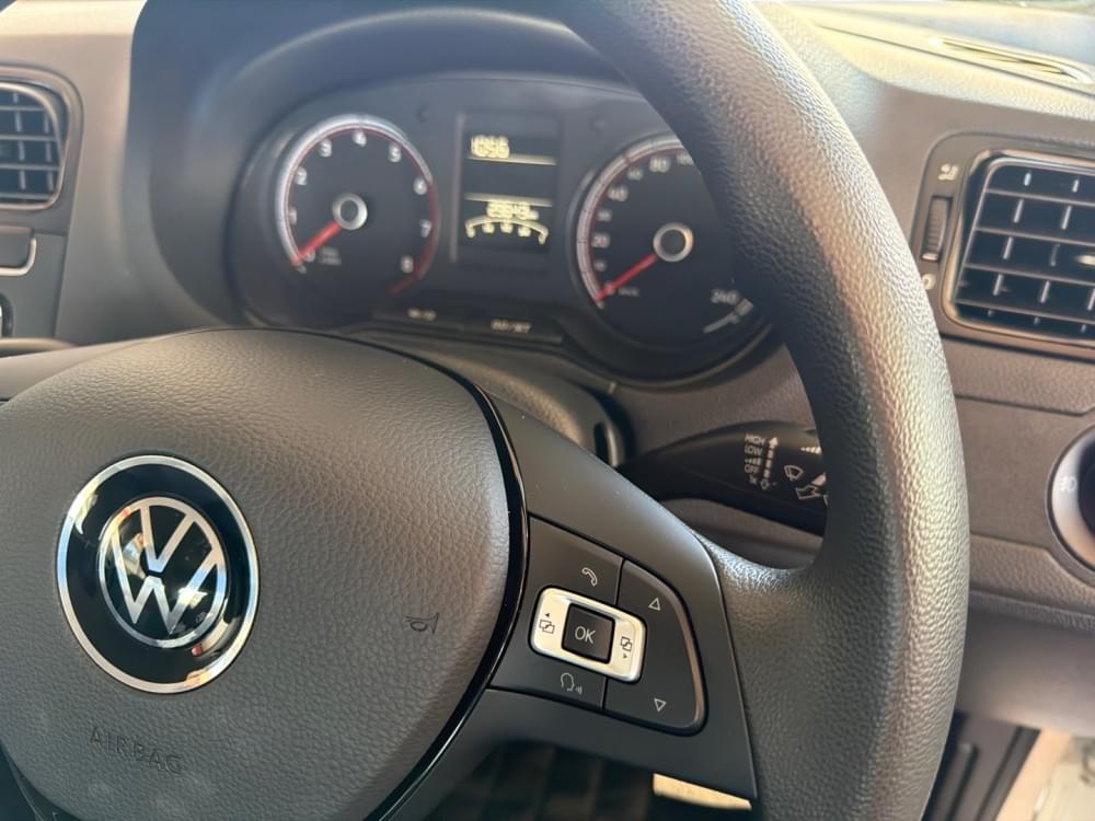 Volkswagen Polo Vivo Hatch 1.6 Life Tipt