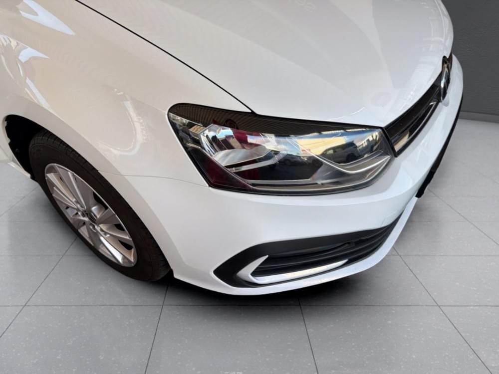 Volkswagen Polo Vivo Hatch 1.6 Life Tipt