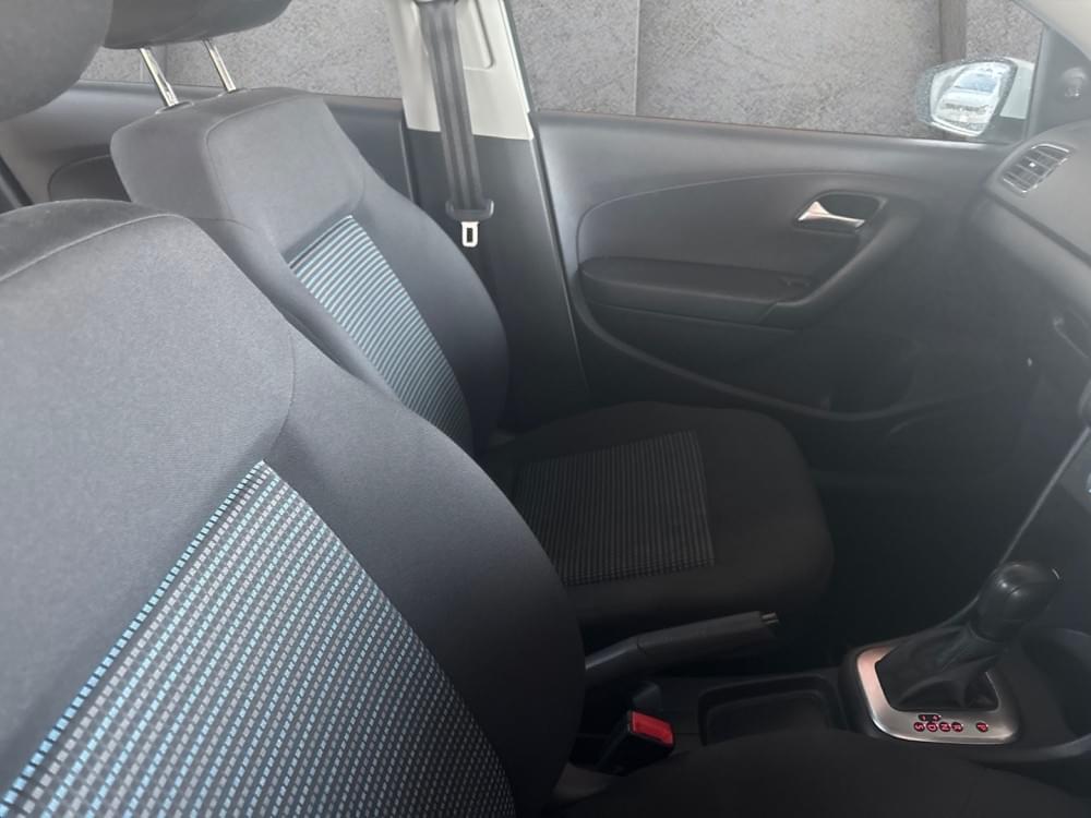 Volkswagen Polo Vivo Hatch 1.6 Comfortline Tiptronic