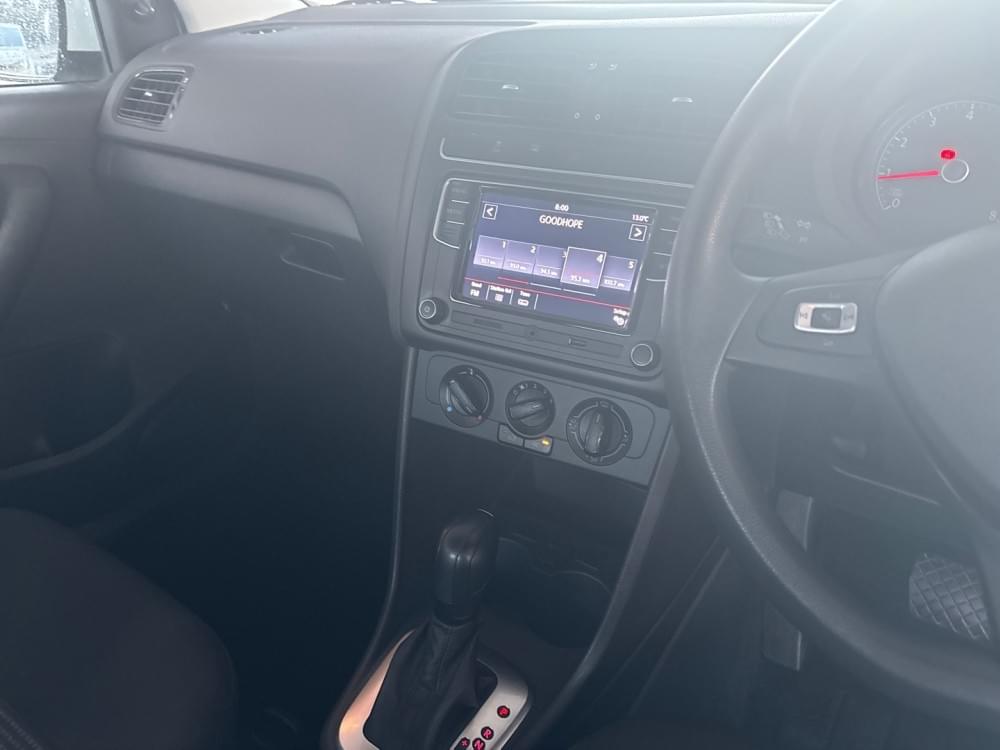 Volkswagen Polo Vivo Hatch 1.6 Comfortline Tiptronic