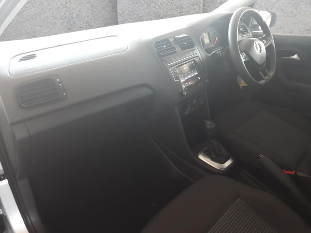 Volkswagen Polo Vivo Hatch 1.6 Comfortline Tiptronic