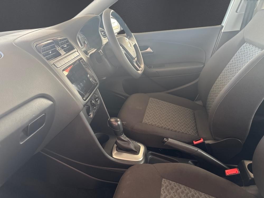 Volkswagen Polo Vivo Hatch 1.6 Comfortline Tiptronic