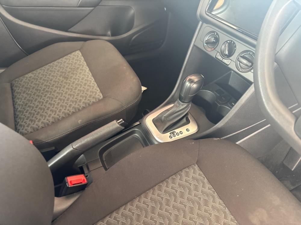 Volkswagen Polo Vivo Hatch 1.6 Comfortline Tiptronic