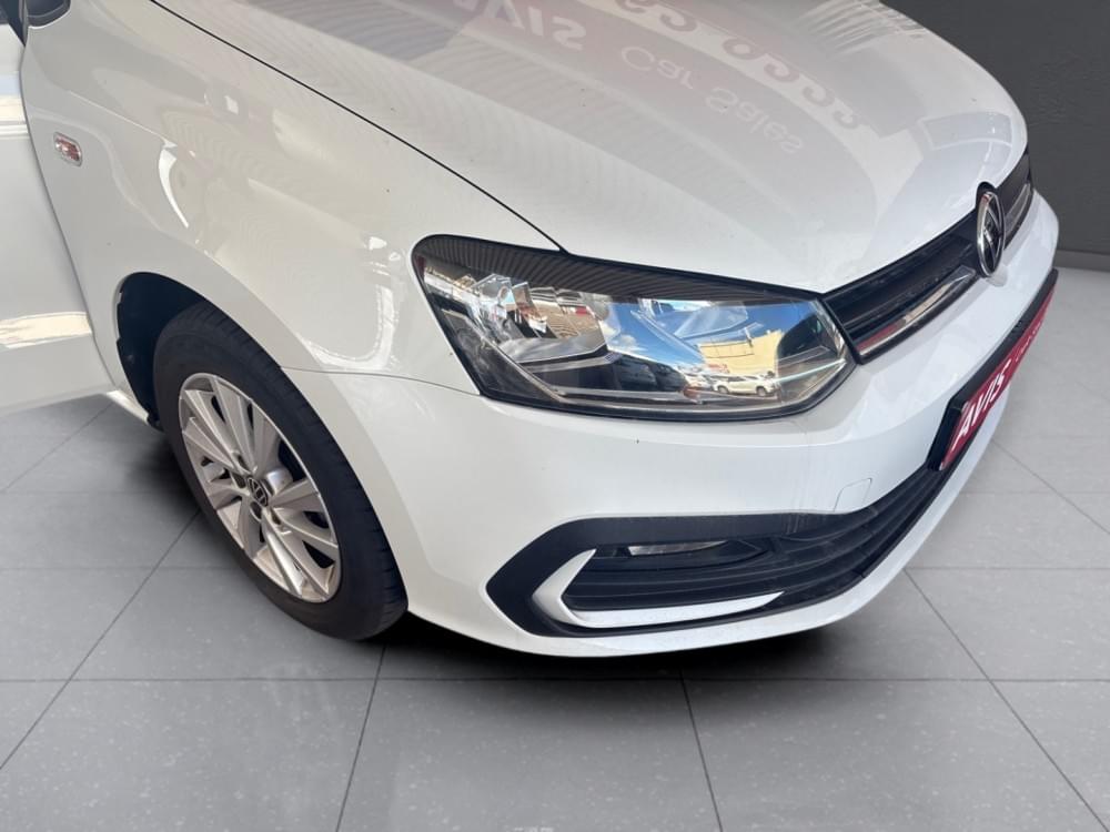 Volkswagen Polo Vivo Hatch 1.6 Comfortline Tiptronic