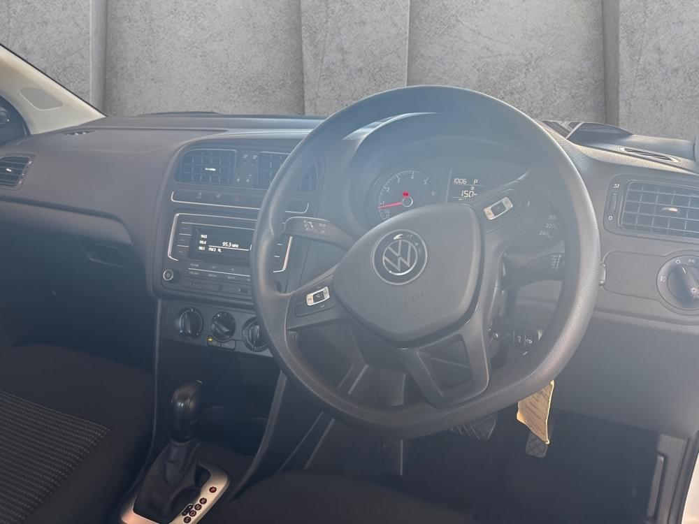 Volkswagen Polo Vivo Hatch 1.6 Comfortline Tiptronic