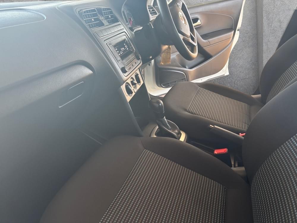 Volkswagen Polo Vivo Hatch 1.6 Comfortline Tiptronic
