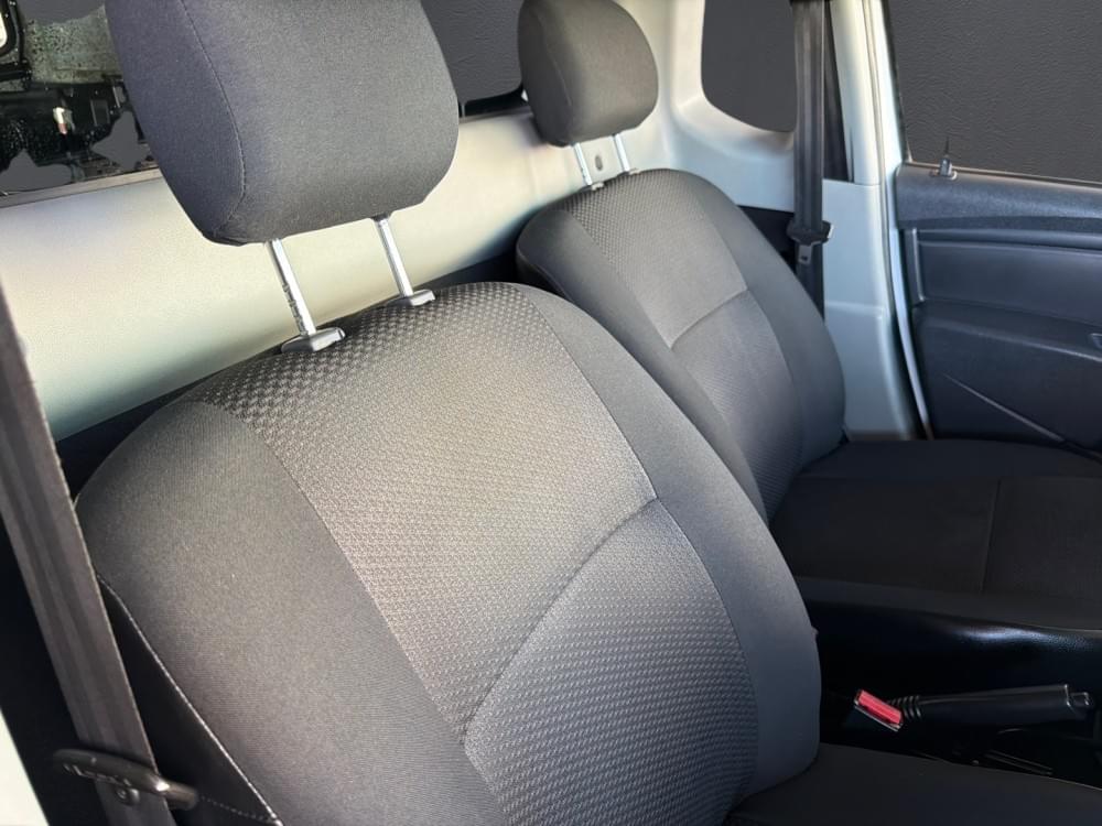 Nissan Np200 1.6 8V Ac Safety Pack