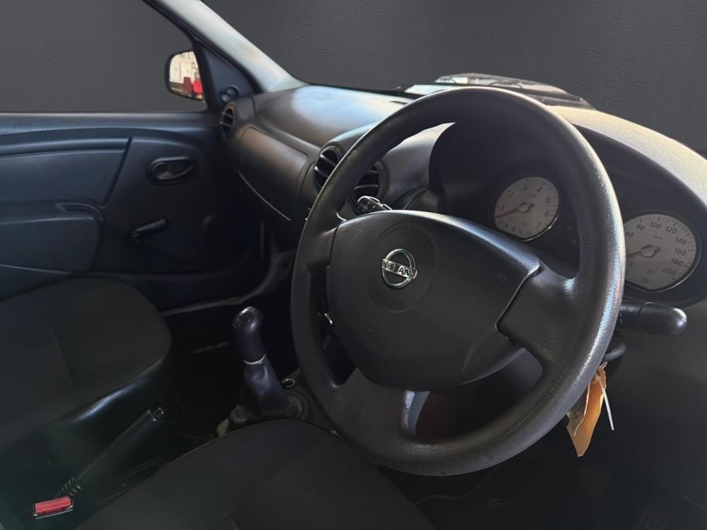 Nissan Np200 1.6 8V Ac Safety Pack