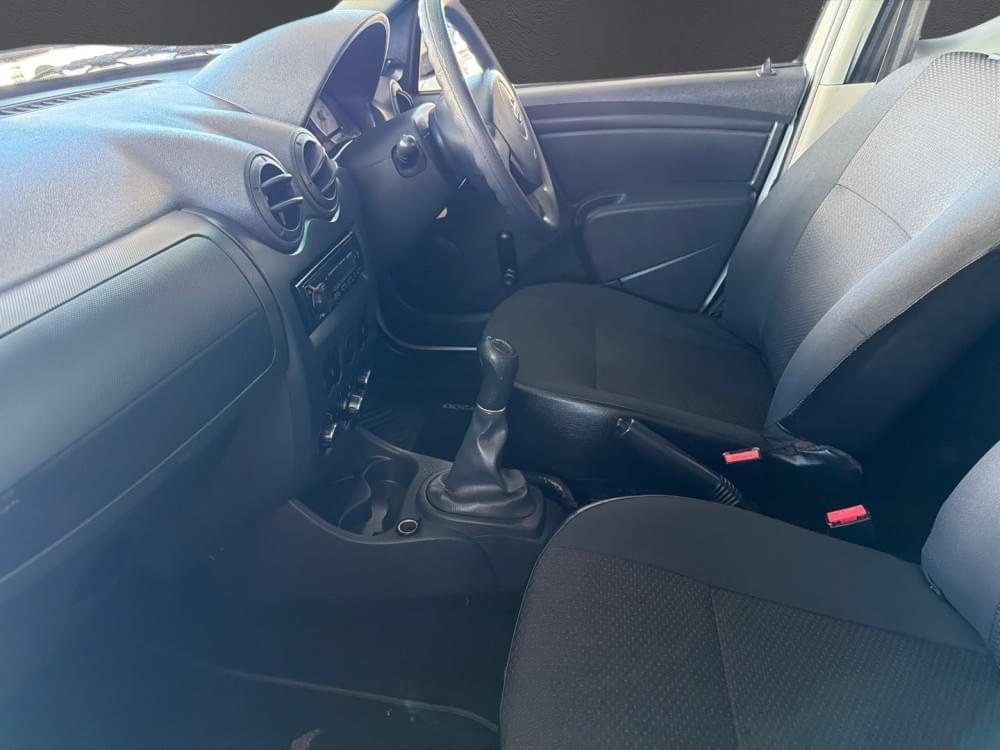 Nissan Np200 1.6 8V Ac Safety Pack