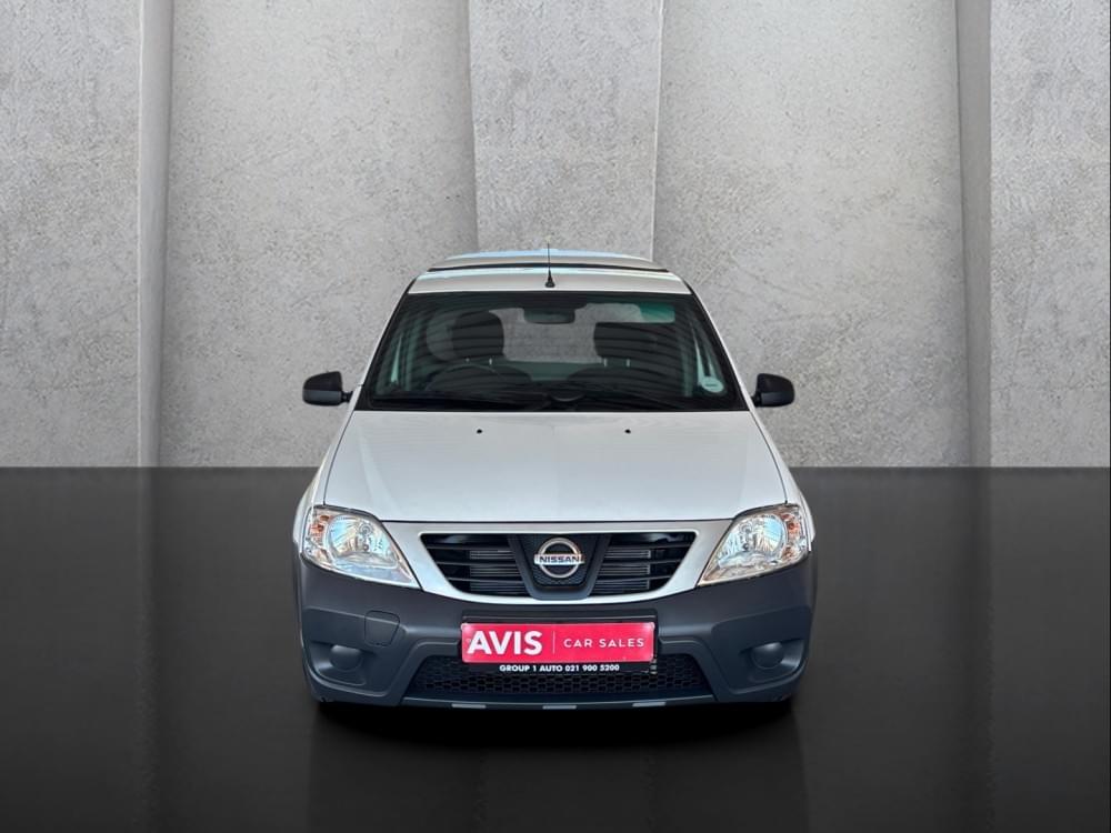 Nissan Np200 1.6 8V Ac Safety Pack