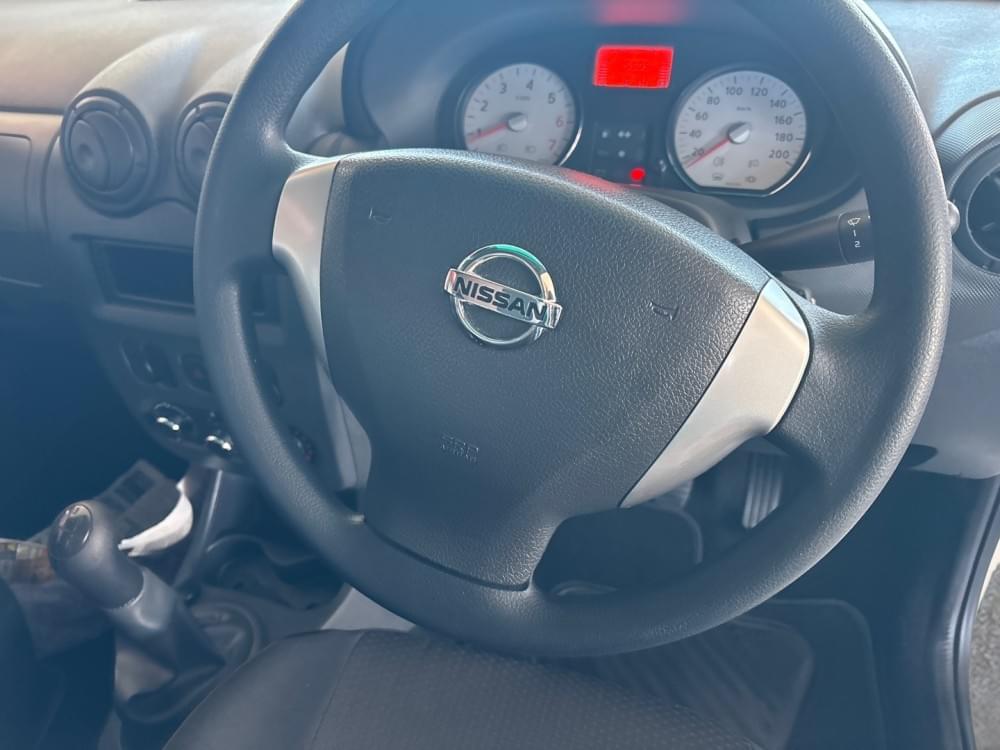 Nissan Np200 1.6 8V Ac Safety Pack