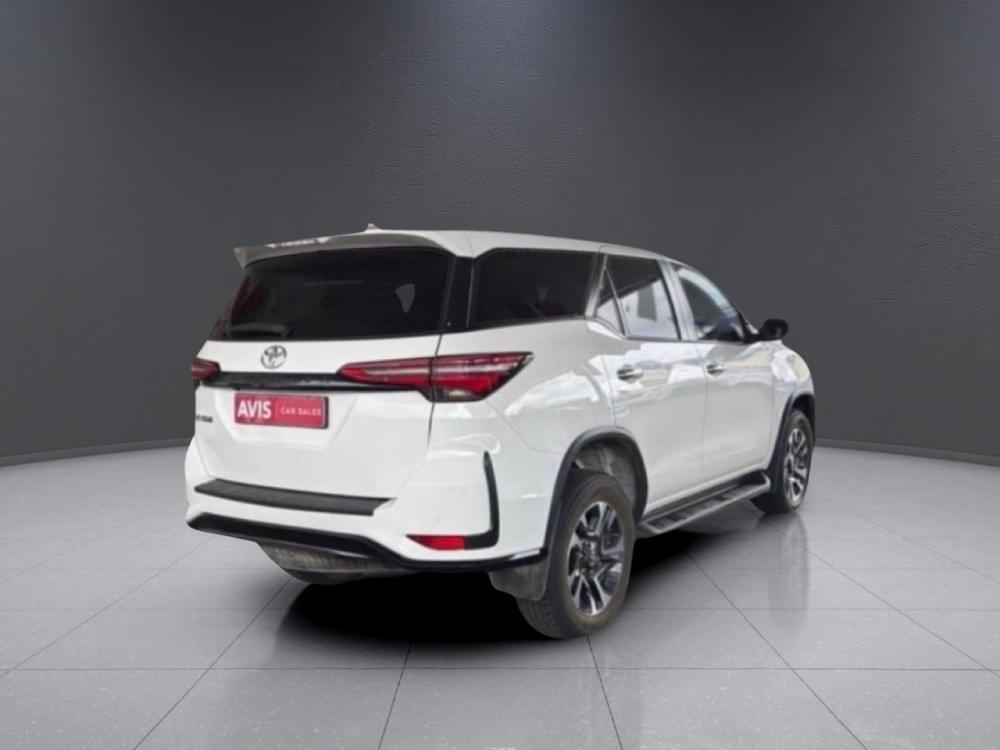 Toyota Fortuner 2.4 Gd-6 Rb At