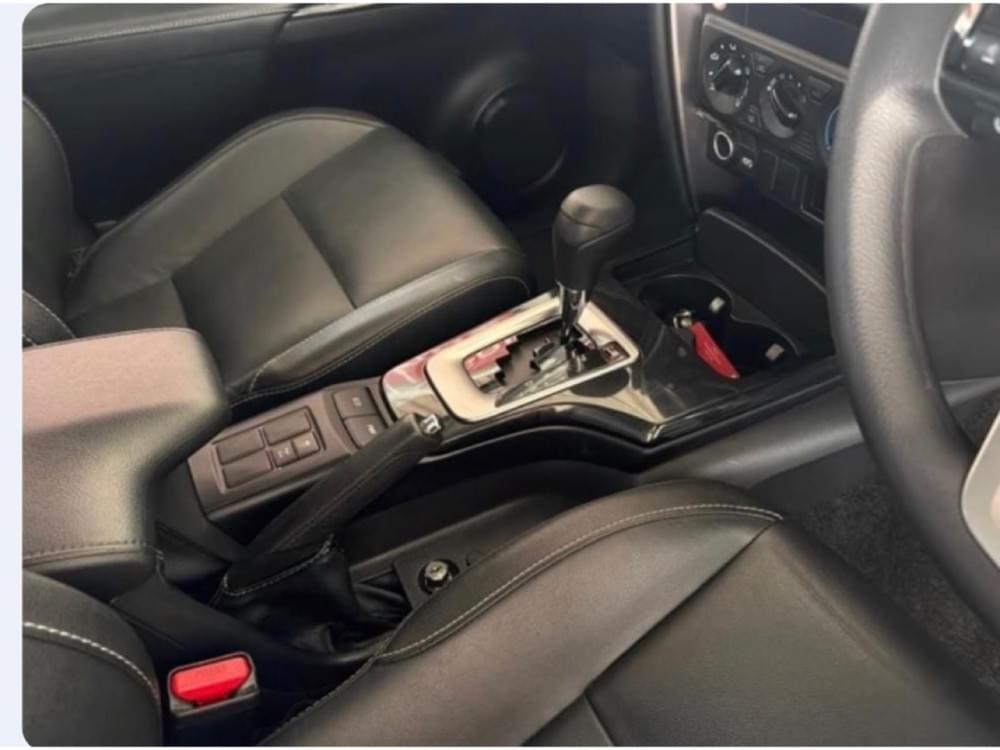 Toyota Fortuner 2.4 Gd-6 Rb At