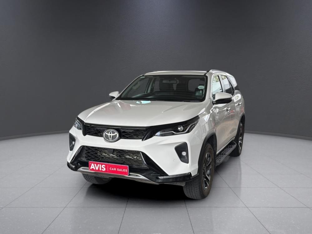 Toyota Fortuner 2.4 Gd-6 Rb At