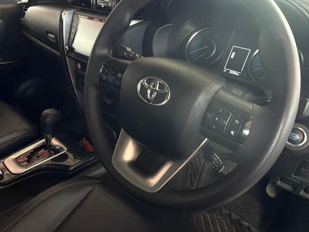Toyota Fortuner 2.4 Gd-6 Rb At