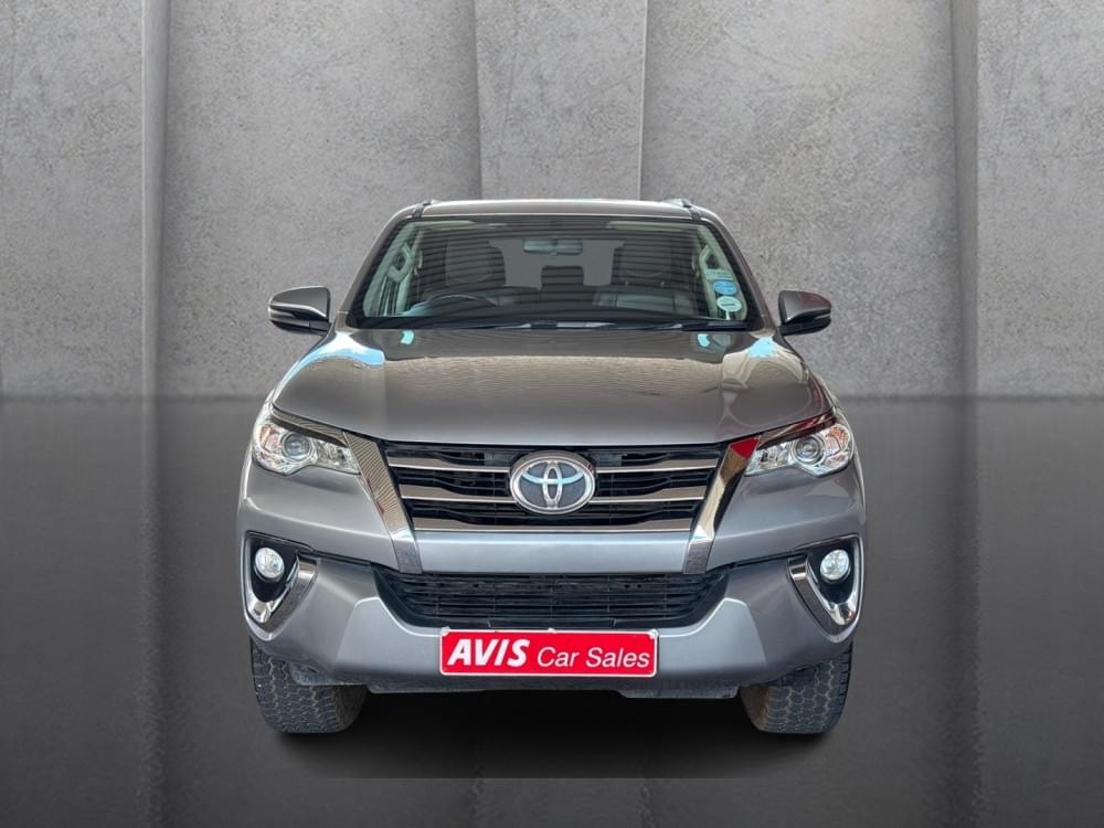 Toyota Fortuner 2.4 Gd-6 Raised Body At