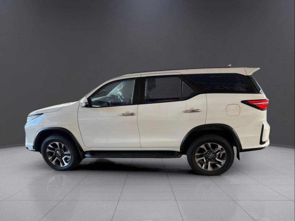 Toyota Fortuner 2.4 Gd-6 Rb 6At