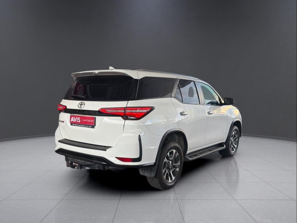 Toyota Fortuner 2.4 Gd-6 Rb 6At