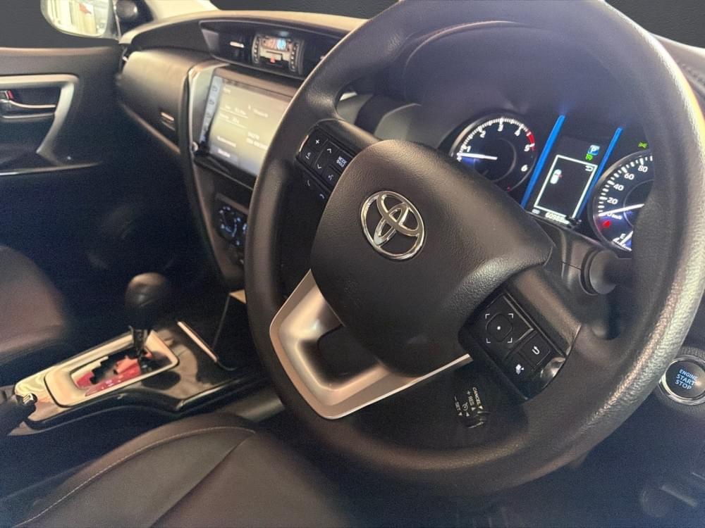 Toyota Fortuner 2.4 Gd-6 Rb 6At