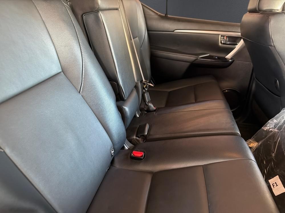 Toyota Fortuner 2.4 Gd-6 Rb 6At