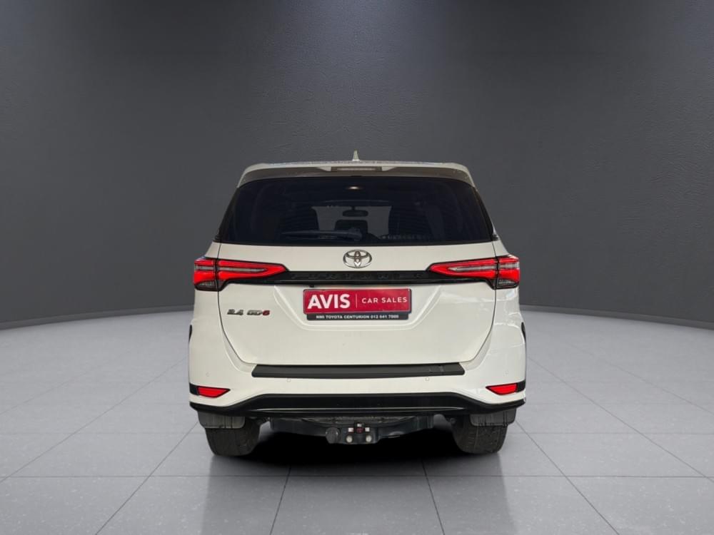 Toyota Fortuner 2.4 Gd-6 Rb 6At