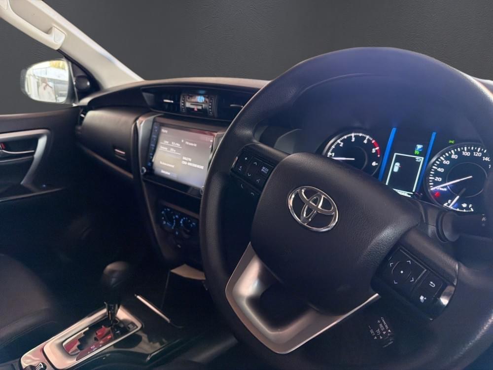 Toyota Fortuner 2.4 Gd-6 Rb 6At